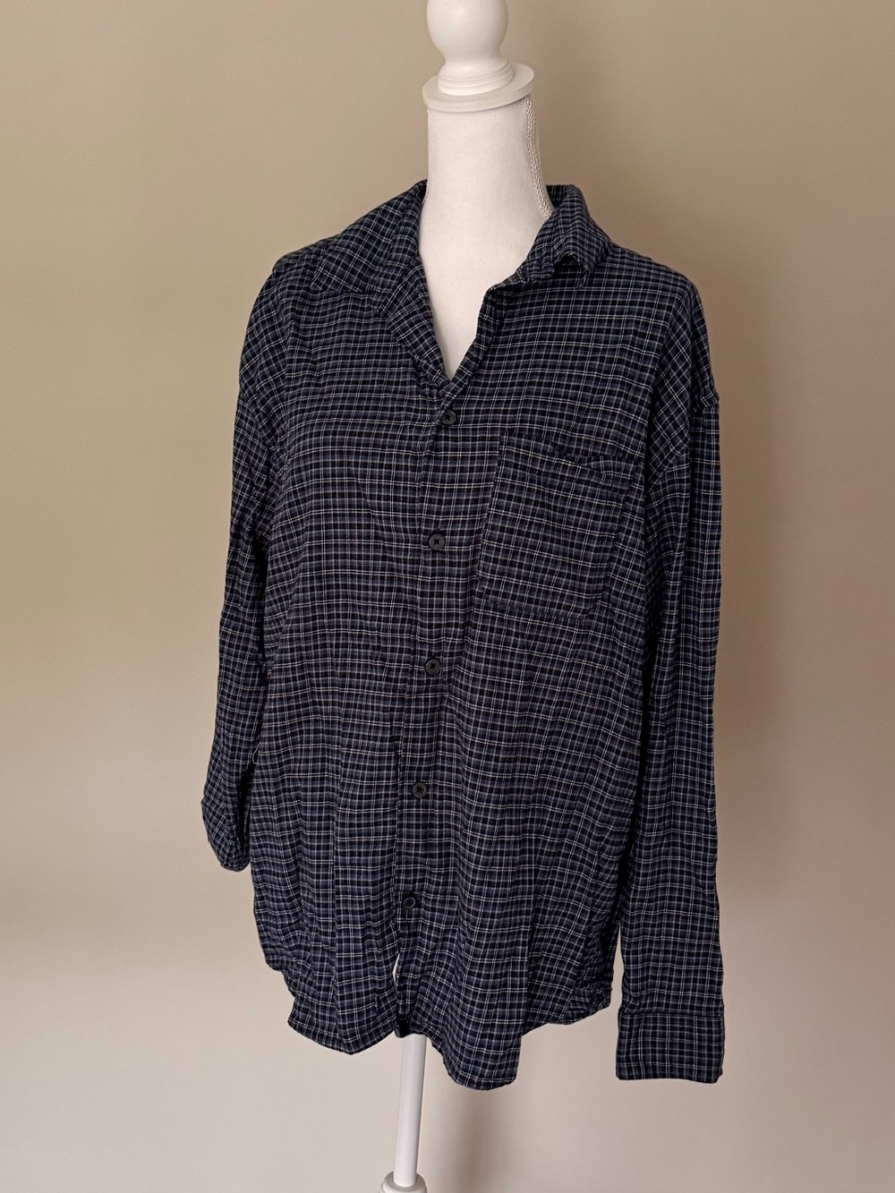 H&M NWT Men’s Navy Plaid Button-Up Shirt
